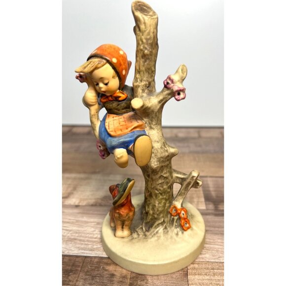 Hummel Goebel Figurine 56/B "Out Of Danger" 35 Girl In Tree With Dog Hand-Painte - Picture 1 of 6